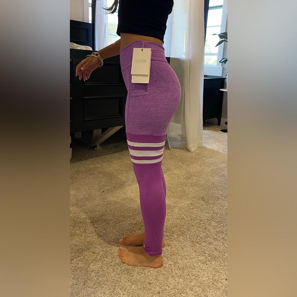Bombshell Sportswear Leggings XS NEW